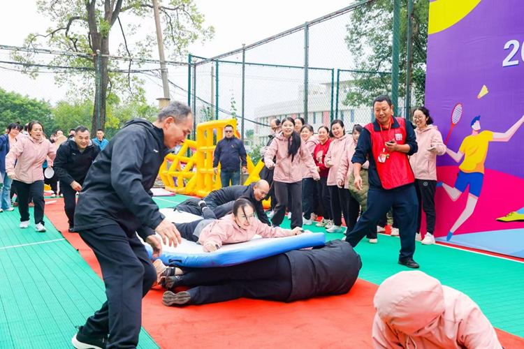 ȼ�������Ȥ�������������������˿˶ĳ���
2025��ְ��Ȥζ�˶��ᳬȼ�ع�