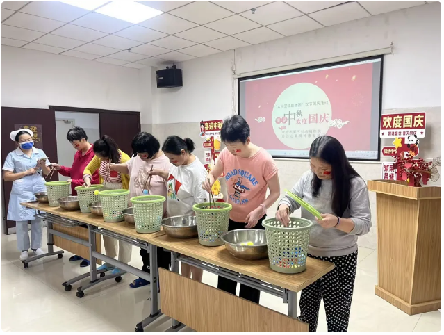 �����˼䣬��ů�������������˿˶ĳ���
����ů�Ļ��ʵ