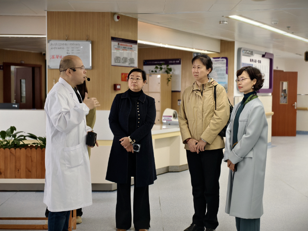 �۽���ɫҽ�Ʒ�����ҽ����������������ҽ�Ʊ��Ͼָ��еھŵ����˿˶ĳ�
�������